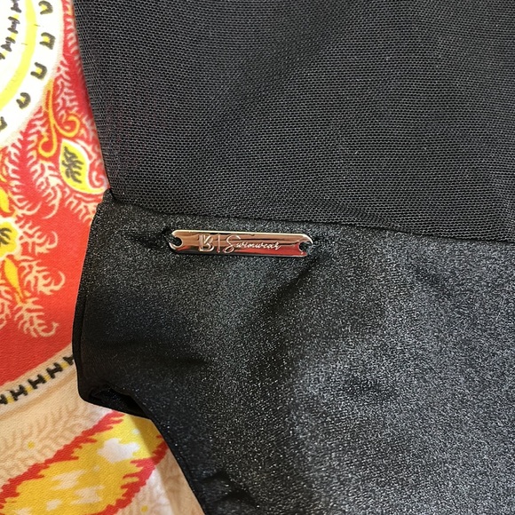 Buffbunny vitamin sea swimsuit - Picture 3 of 5